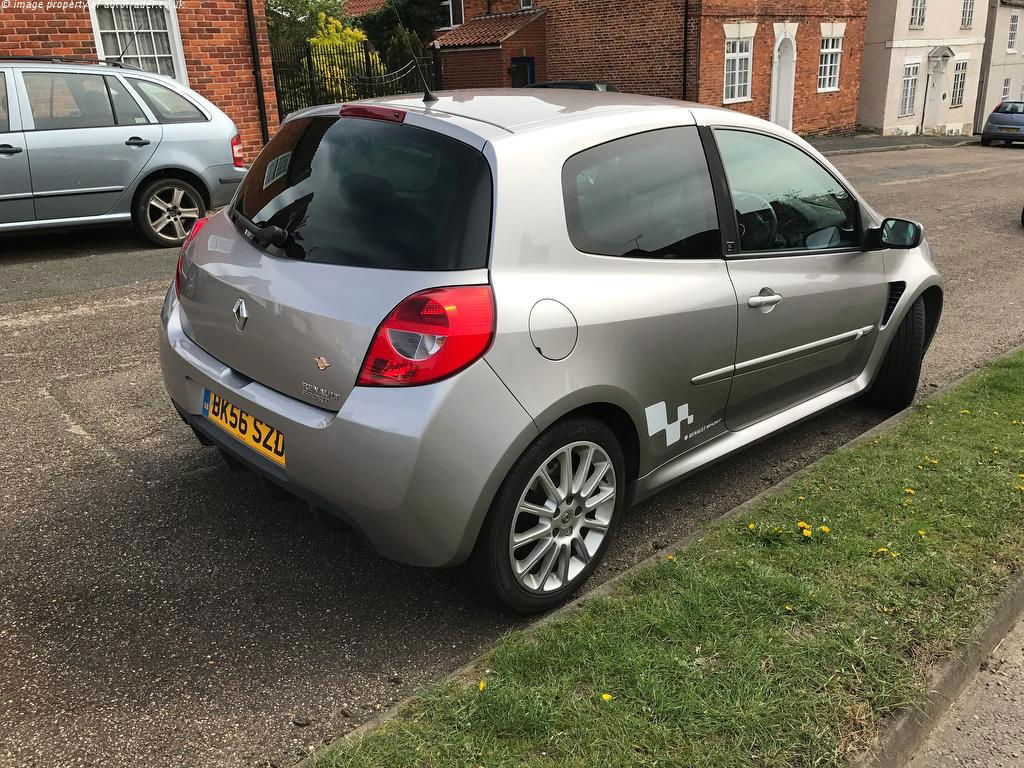 You Can Now Buy A Renault Sport Clio 197 For Under £3000