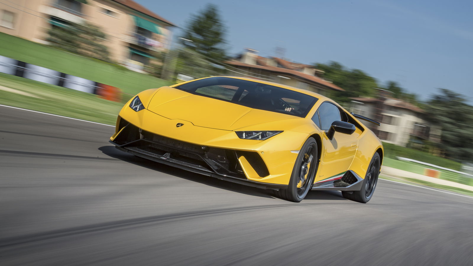 Lamborghini Is Planning A Semi-Off-Road Huracan And We've Never Been So Conflicted