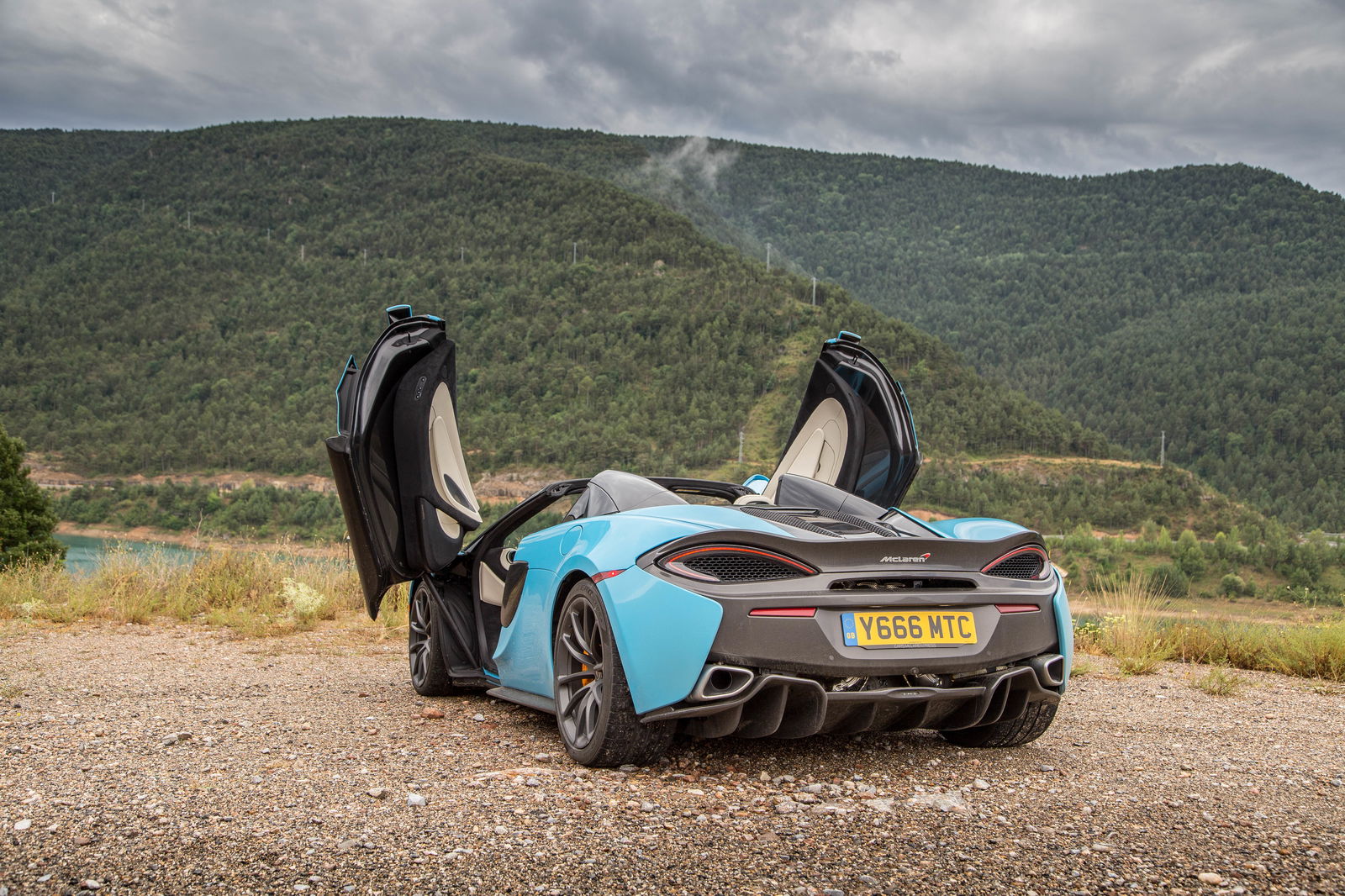 McLaren 570S Spider Review: The No-Brainer Drop-Top Supercar