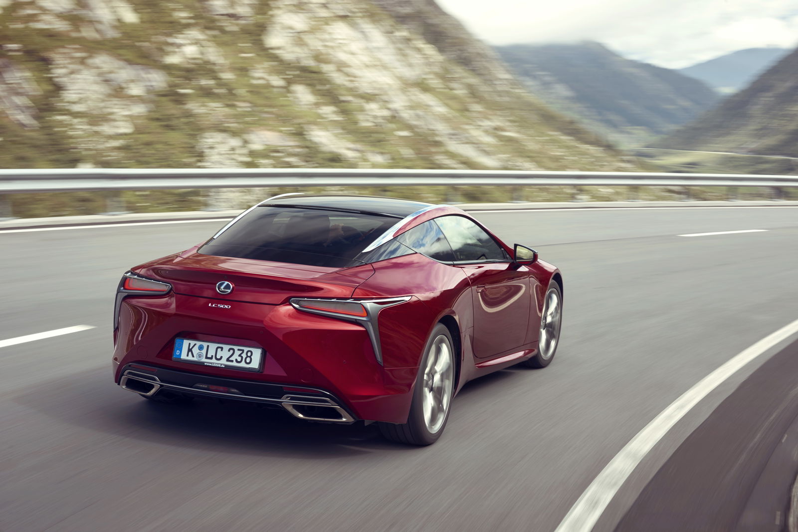 There Are Two Very Different Lexus LCs, But Only One's A Hero