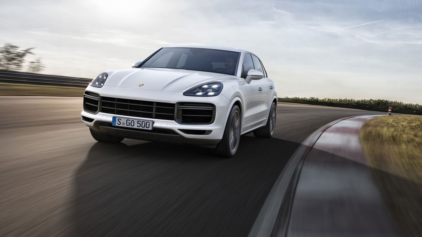 The New Porsche Cayenne Turbo Accelerates As Quickly As A Manual GT3