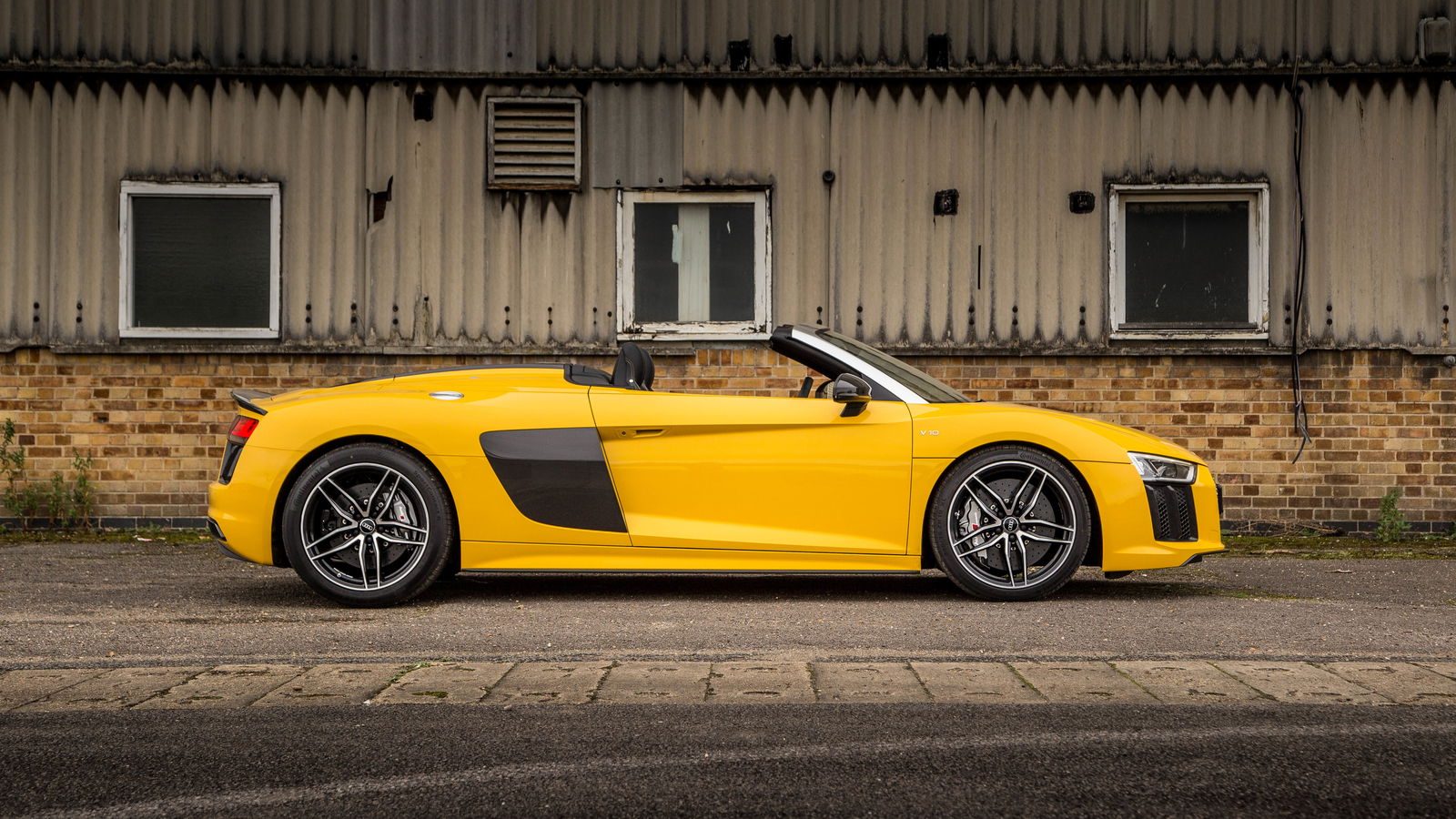 These 30 Car Pics Are Epic Wallpaper Material