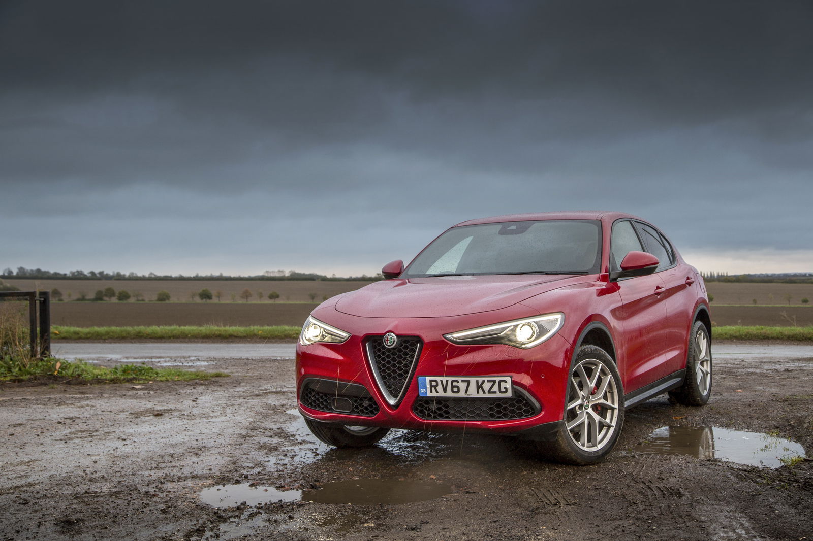 Alfa Romeo Stelvio Review: The Alluring SUV We Wish Was Better