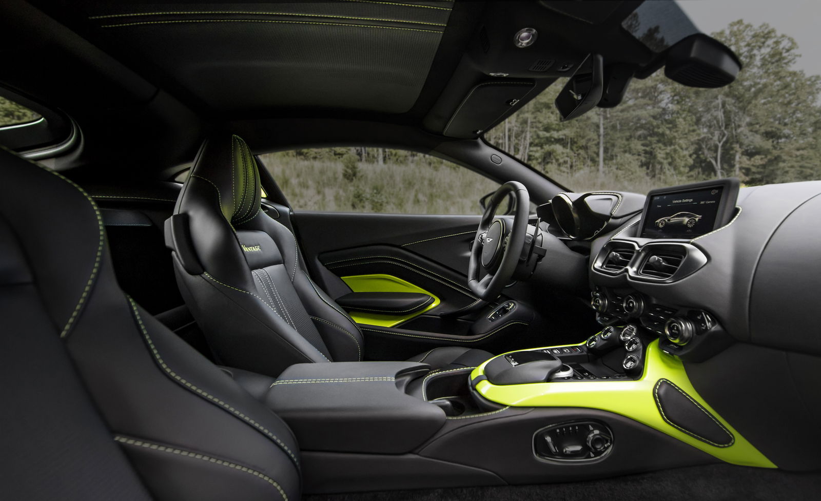 The New Aston Martin Vantage Is Here To Pick A Fight With The 911