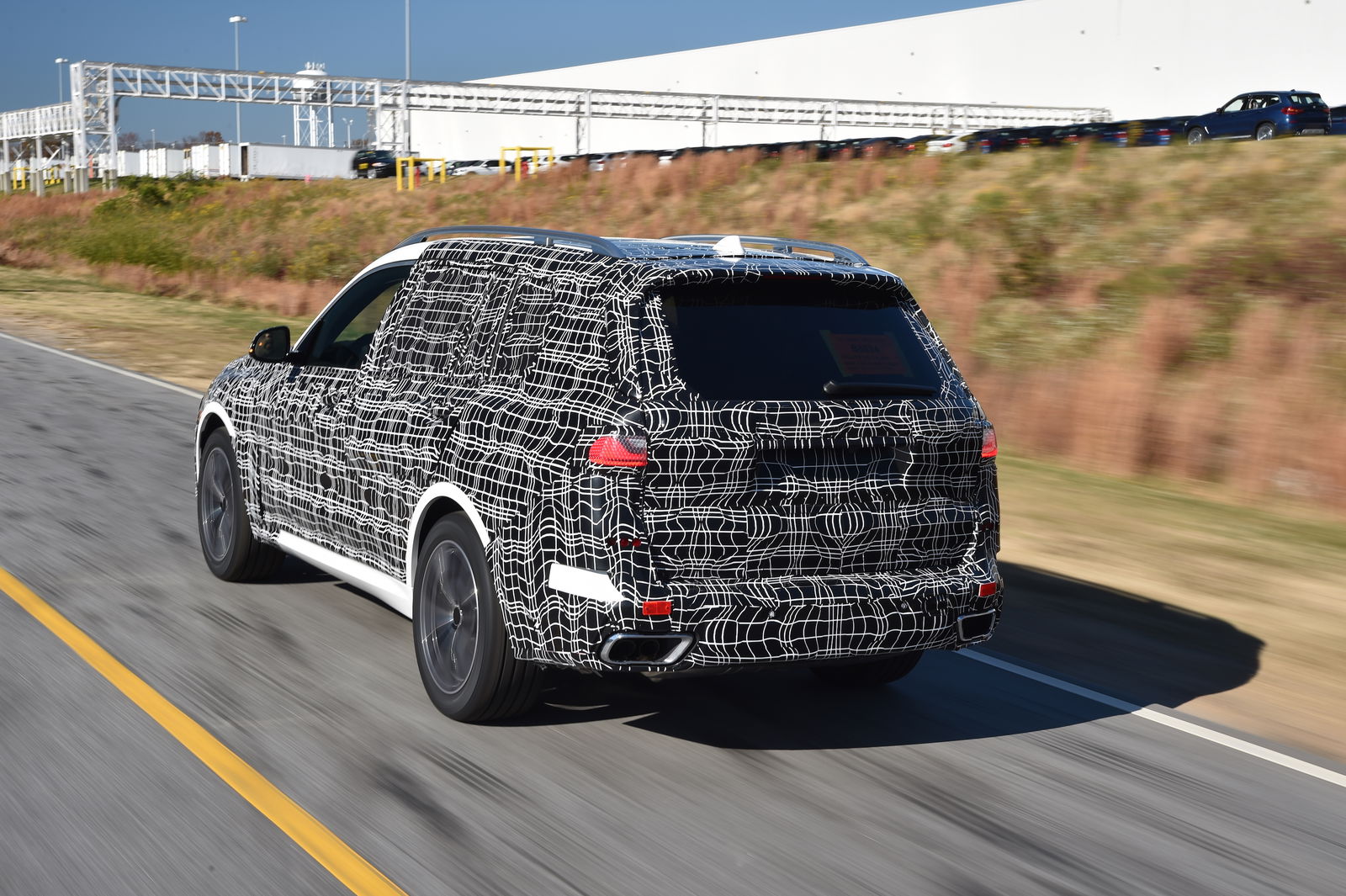 The Production BMW X7's Kidney Grilles Are As Hilariously Big As The Concept's