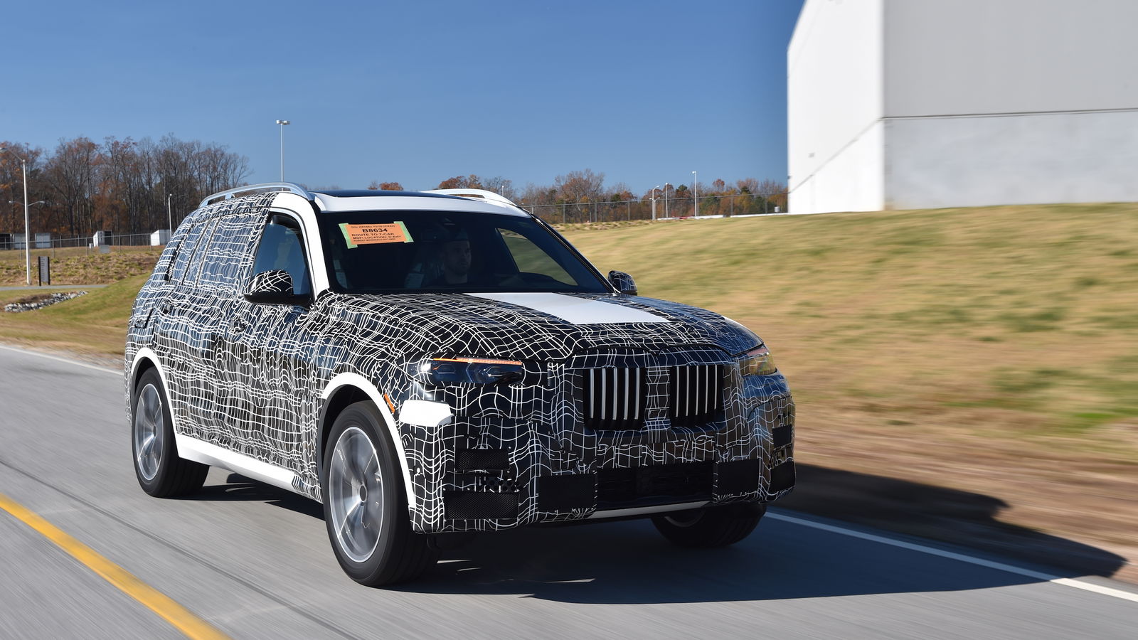 The Production BMW X7's Kidney Grilles Are As Hilariously Big As The Concept's