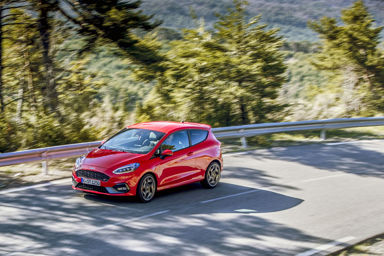 The Seat Leon Cupra R Highlights How Epic The Hyundai i30 N Really Is