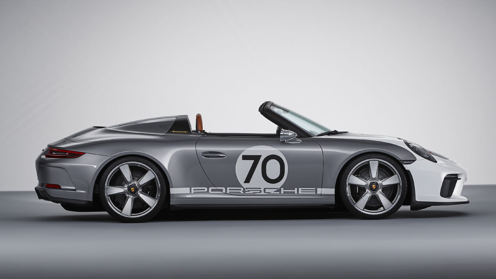 Get A Load Of The New Porsche 911 Speedster's Incredible Details