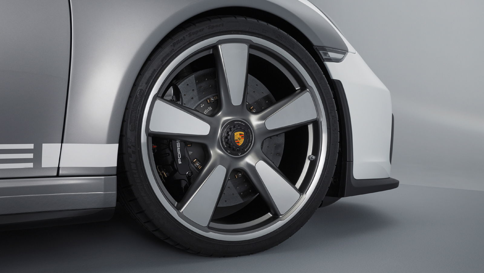 Get A Load Of The New Porsche 911 Speedster's Incredible Details