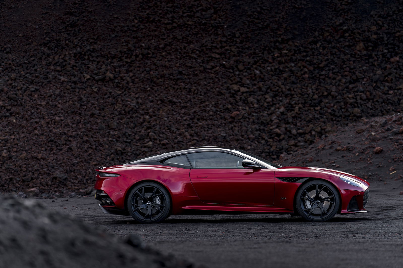 The Aston Martin DBS Superleggera Is A 715bhp 'Brute In A Suit'