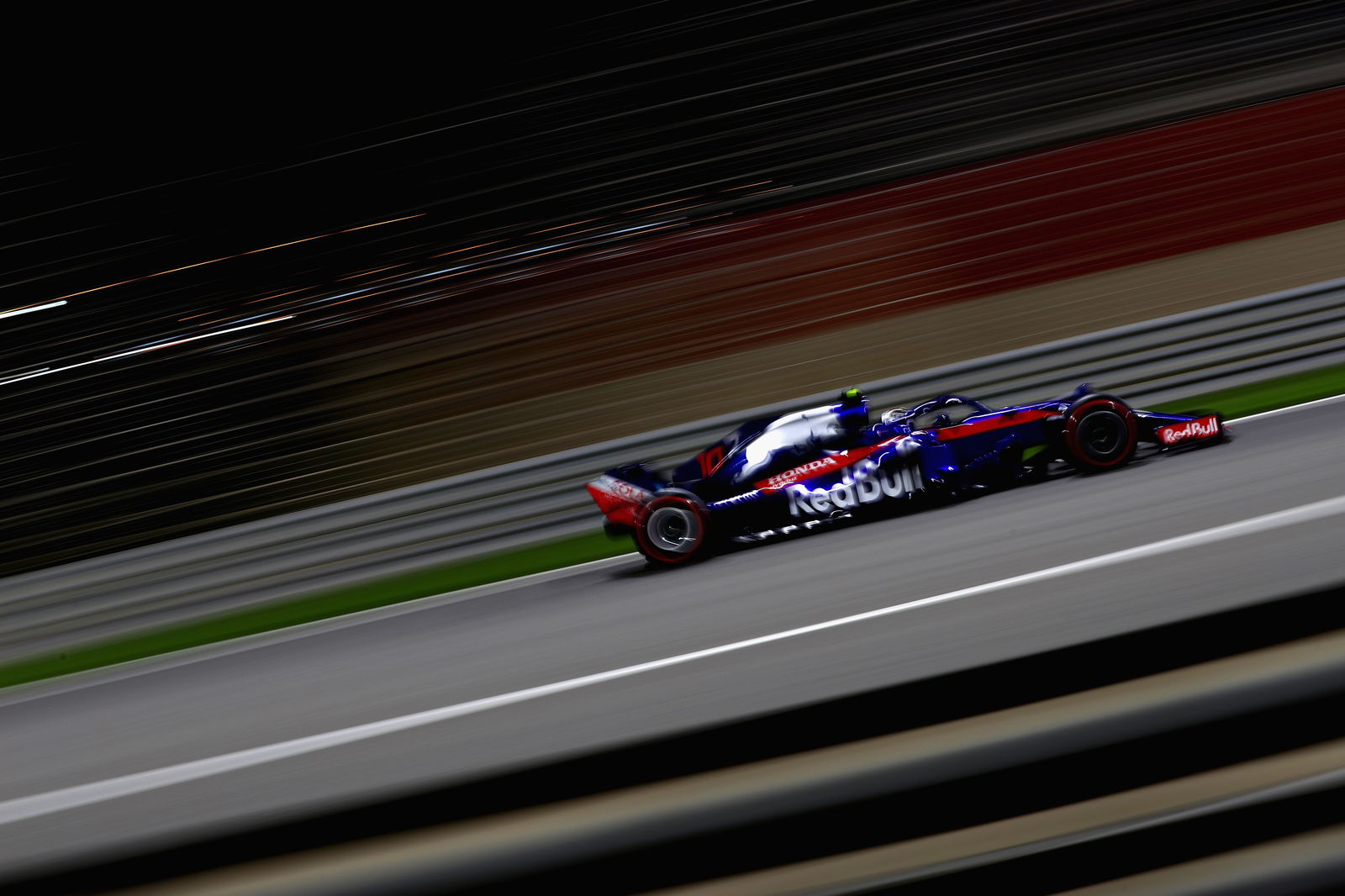 (c) Red Bull Content Pool