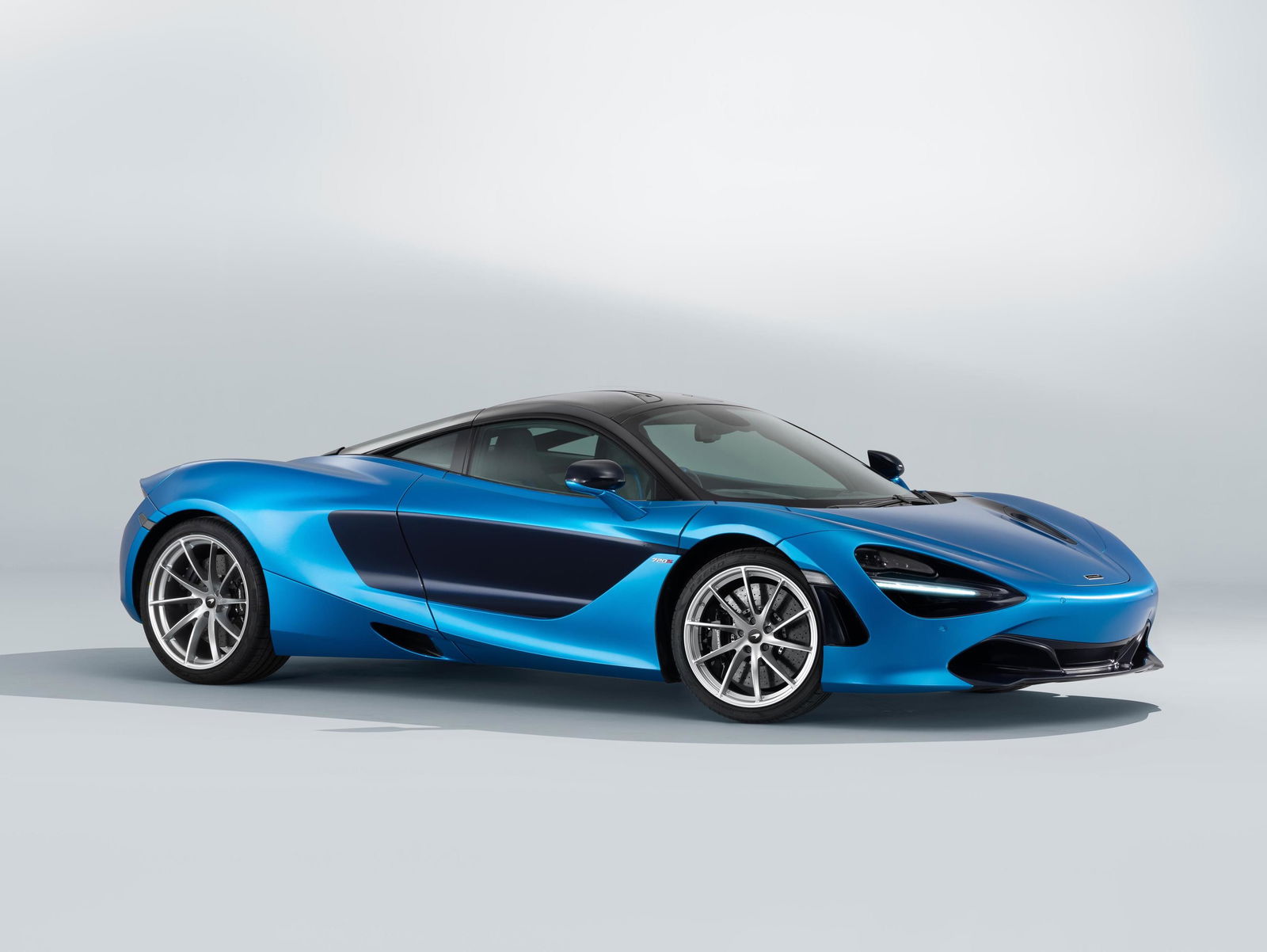 The McLaren 720S 'Track Theme' Is All Stripes And Carbonfibre