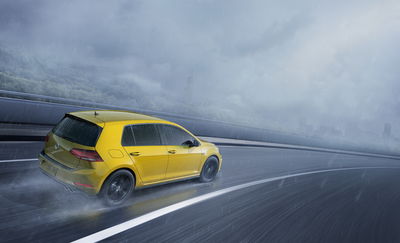 You Can Now Have Your VW Golf R In One Of 40 $2500 Colours