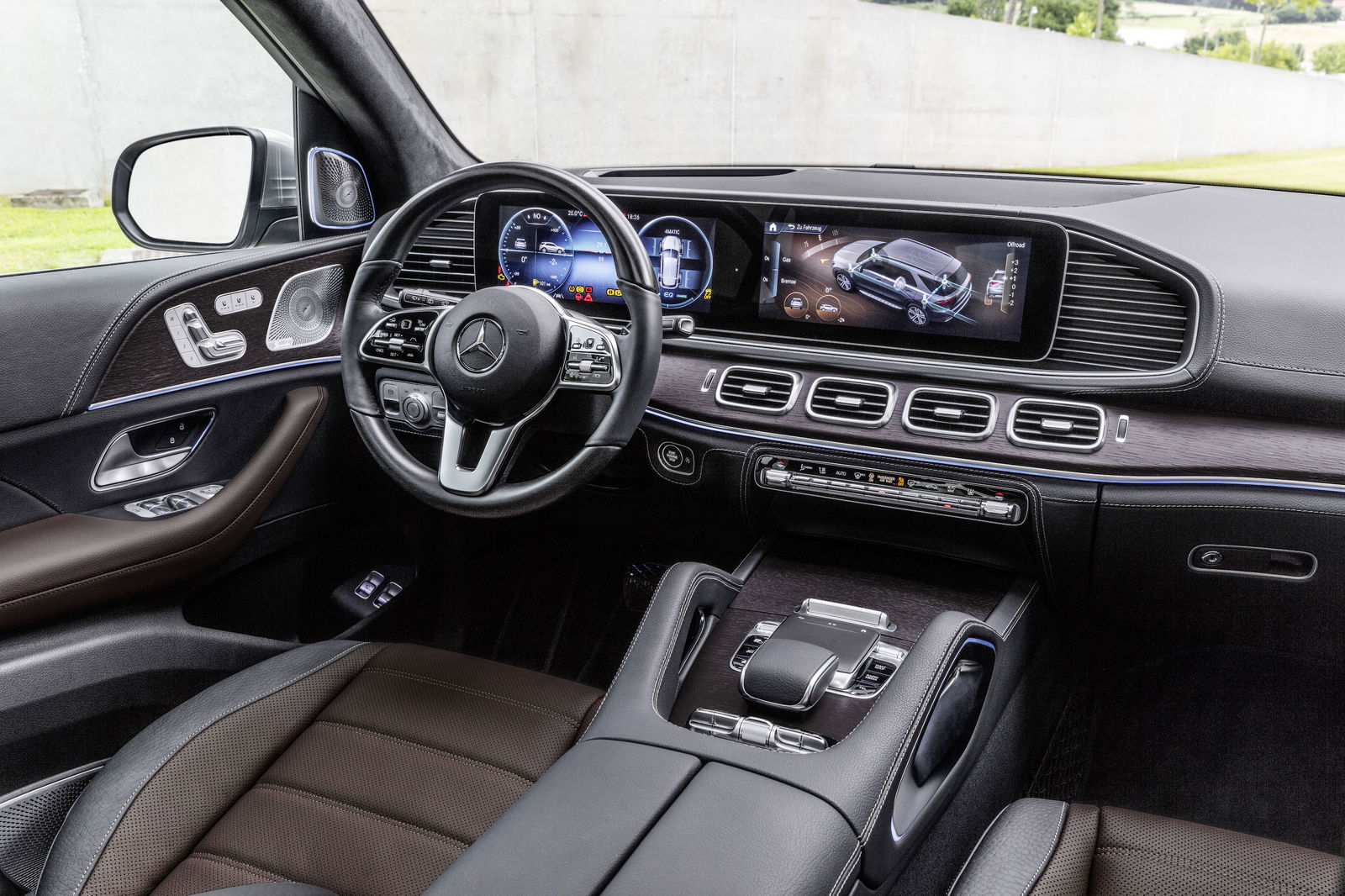 The New Mercedes GLE Is Bigger And Smarter Than Before