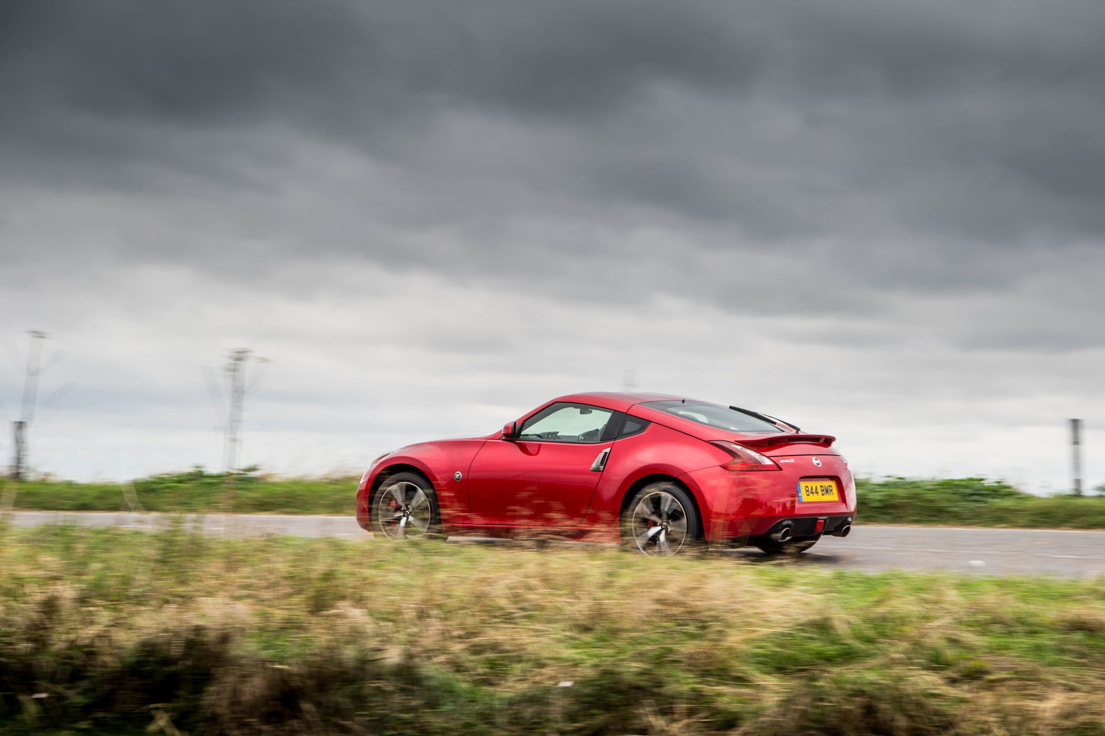 2018 Nissan 370Z Review: The V6 Dinosaur That Should Be More Likeable