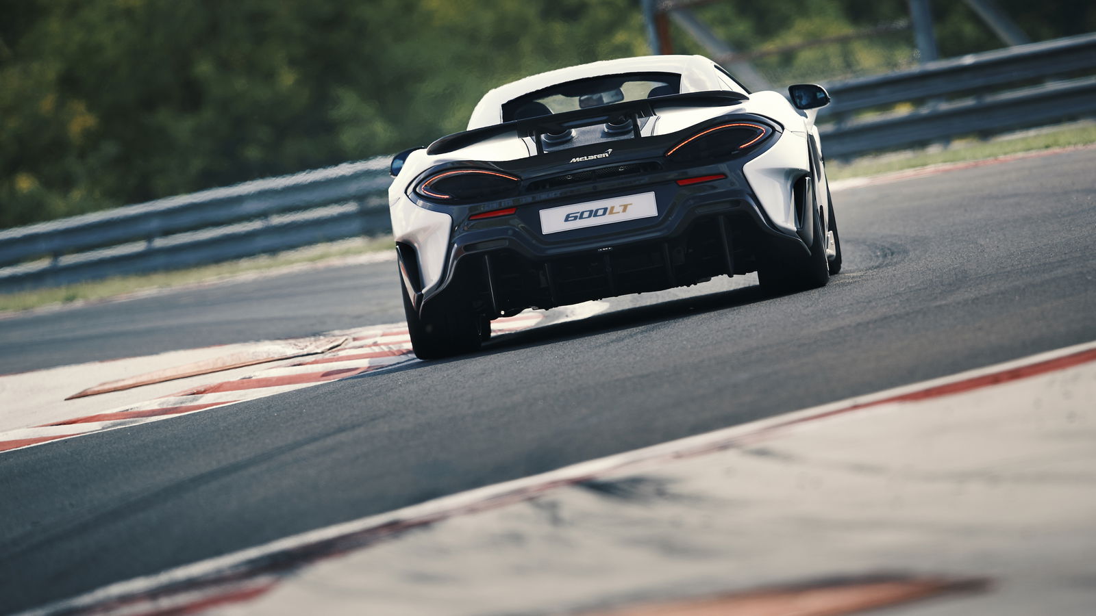 McLaren 600LT Review: The Precision Tool For Destroying Race Tracks