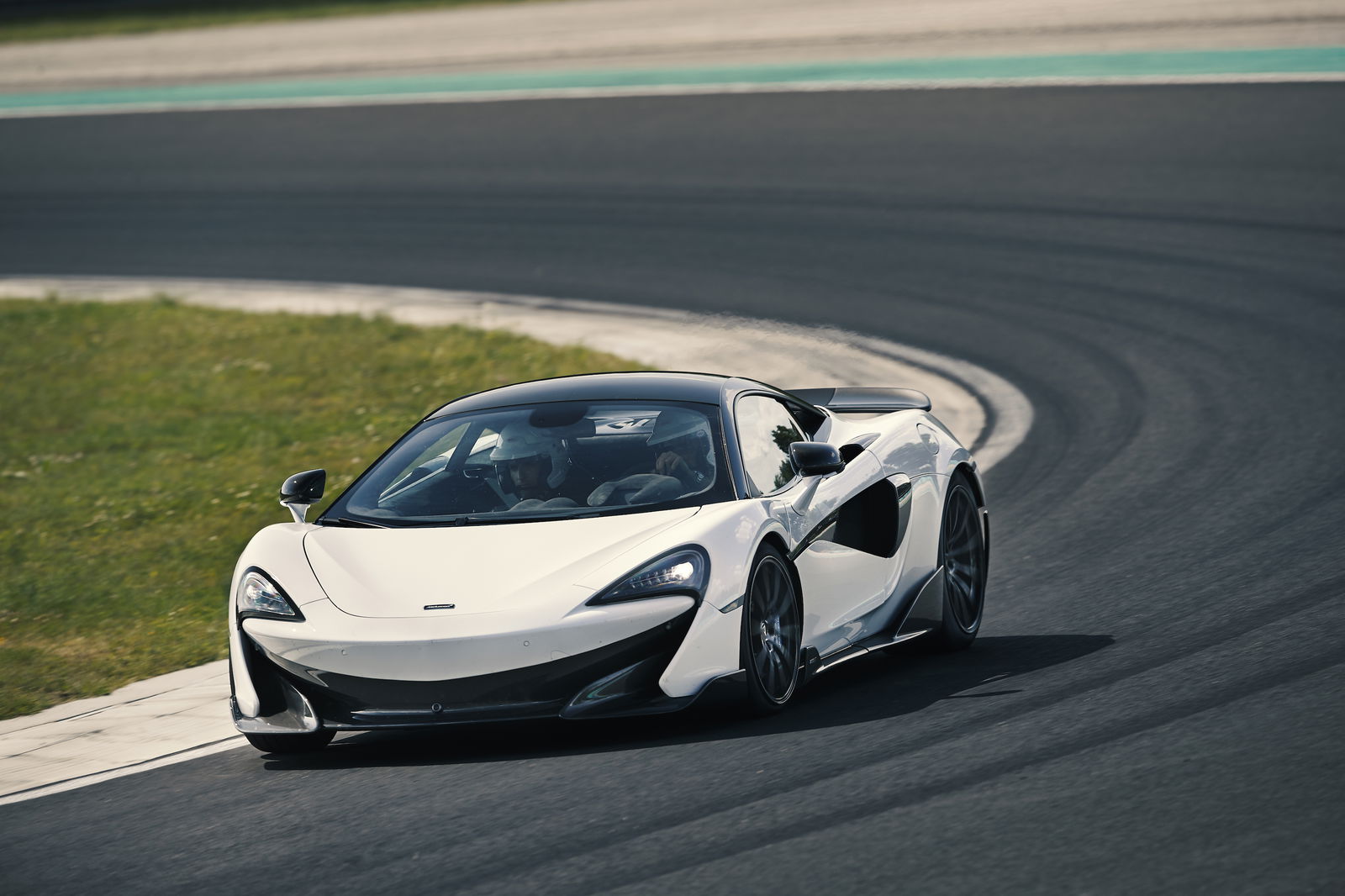 McLaren 600LT Review: The Precision Tool For Destroying Race Tracks
