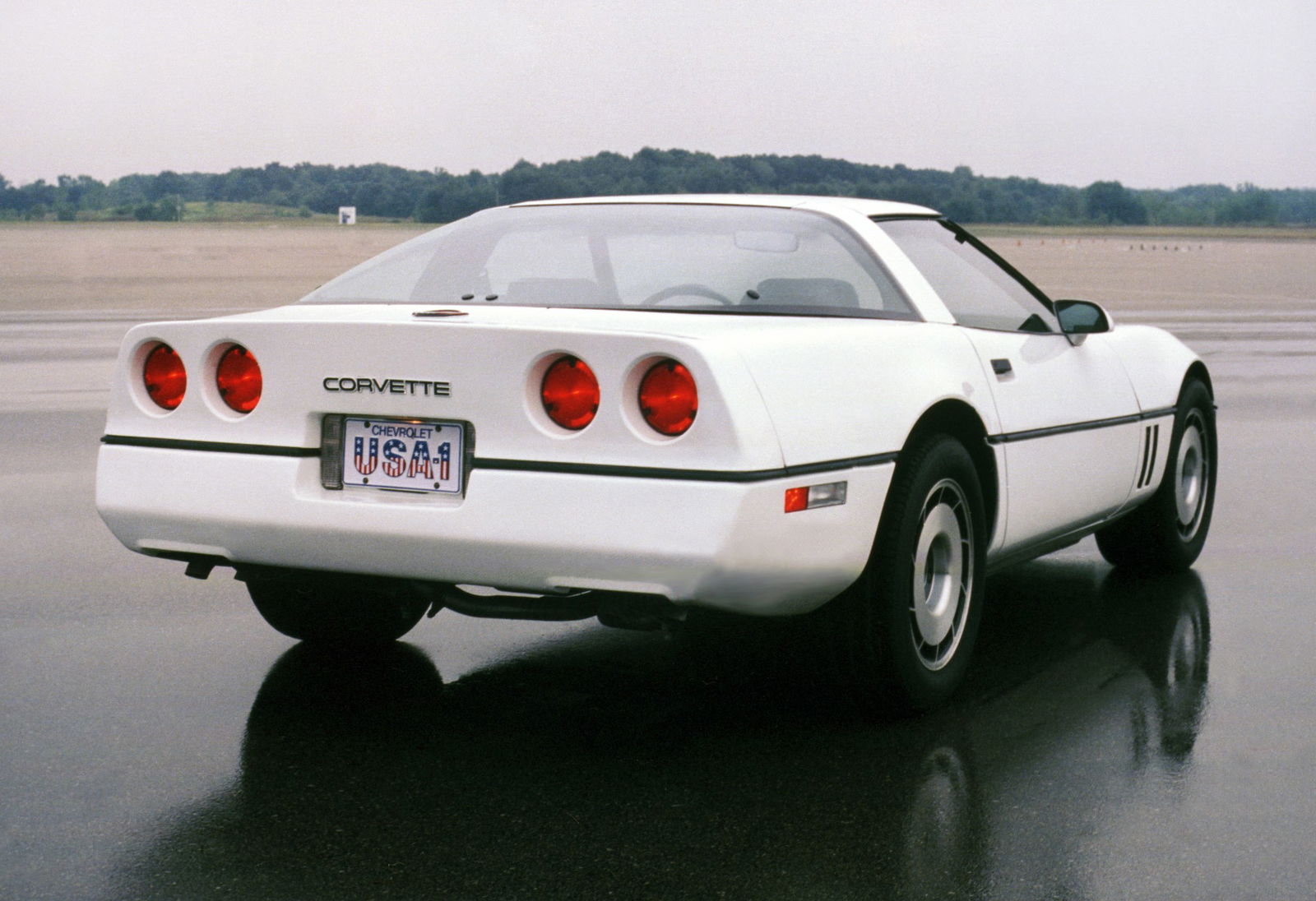 The Cayman-Sized C4 Corvette Is Lighter And Better Than You Think
