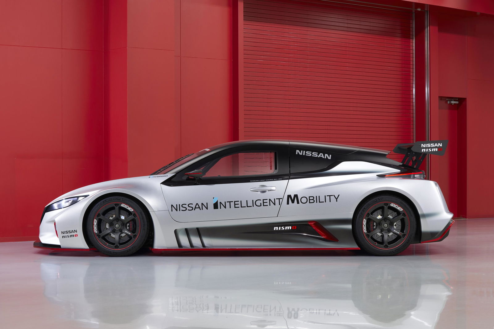 Nissan Just Turned The Leaf Into A Racing Car And It Looks Badass