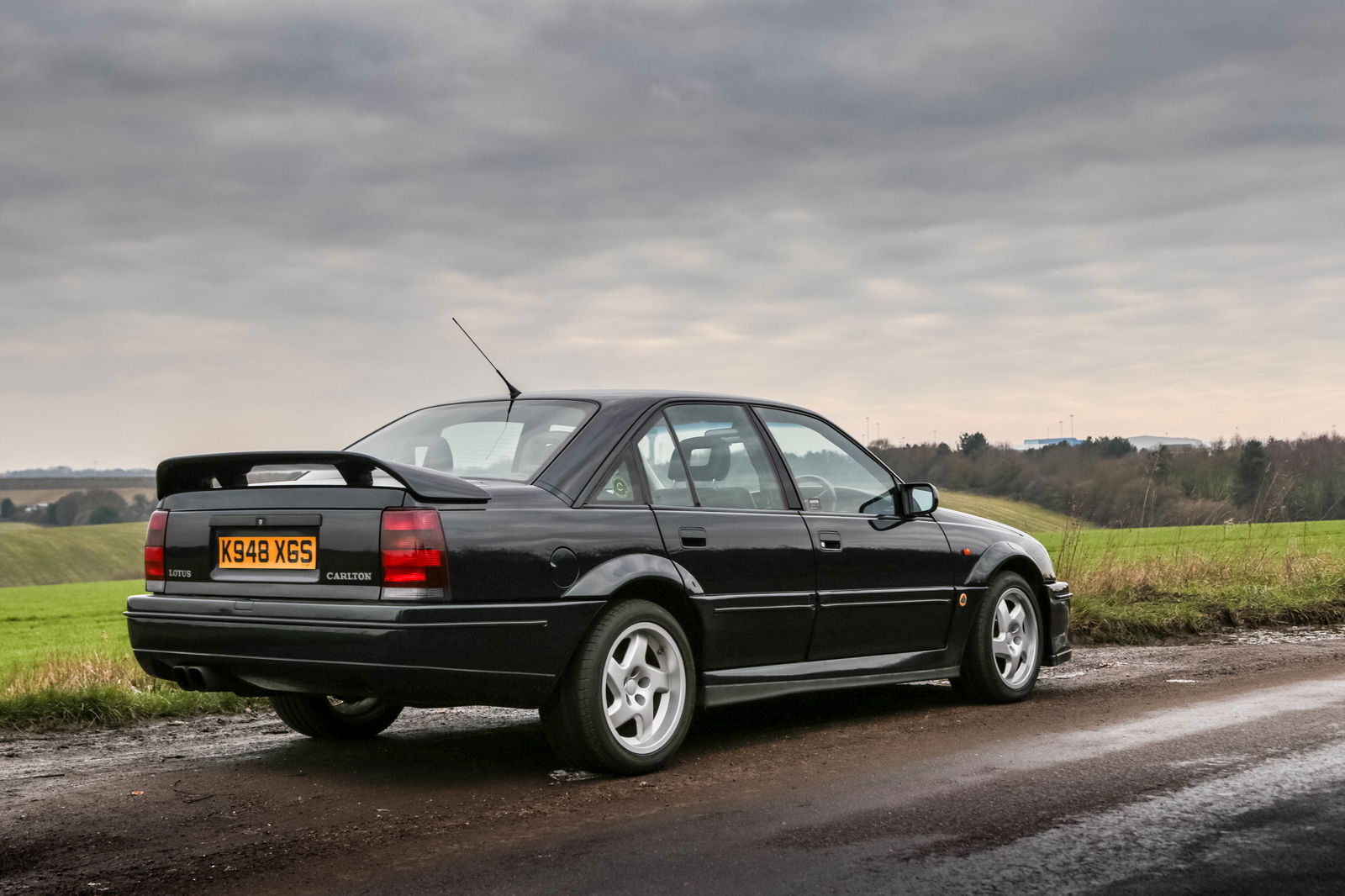 Lotus Carlton: Meeting The Car That Made The Government Angry