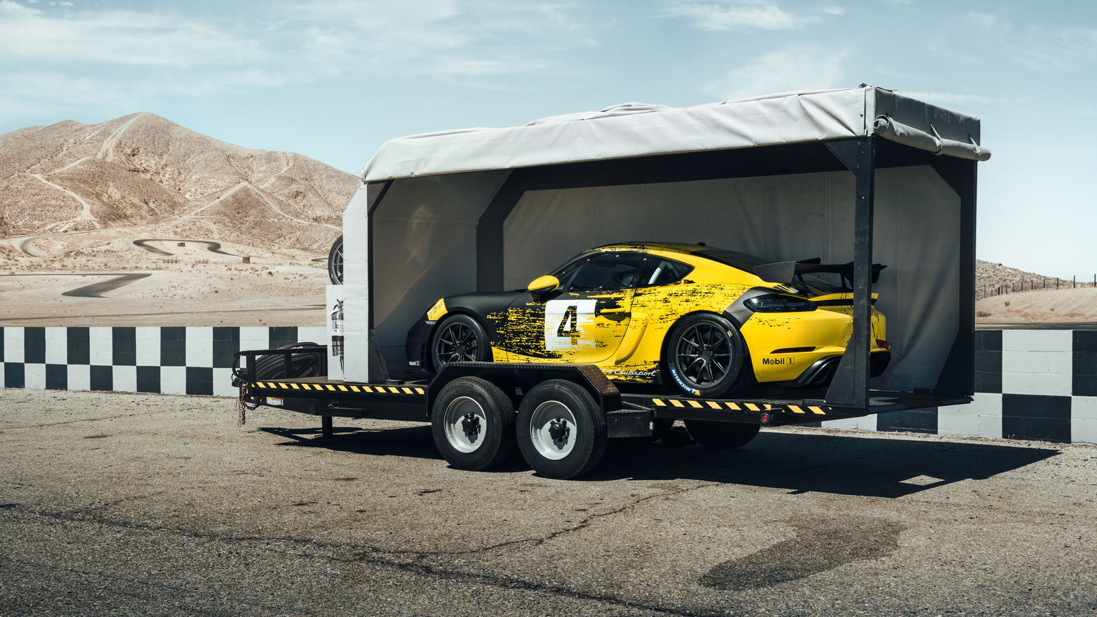 Road Car-Previewing Porsche 718 Cayman GT4 Clubsport Lands With 3.8 Flat-Six
