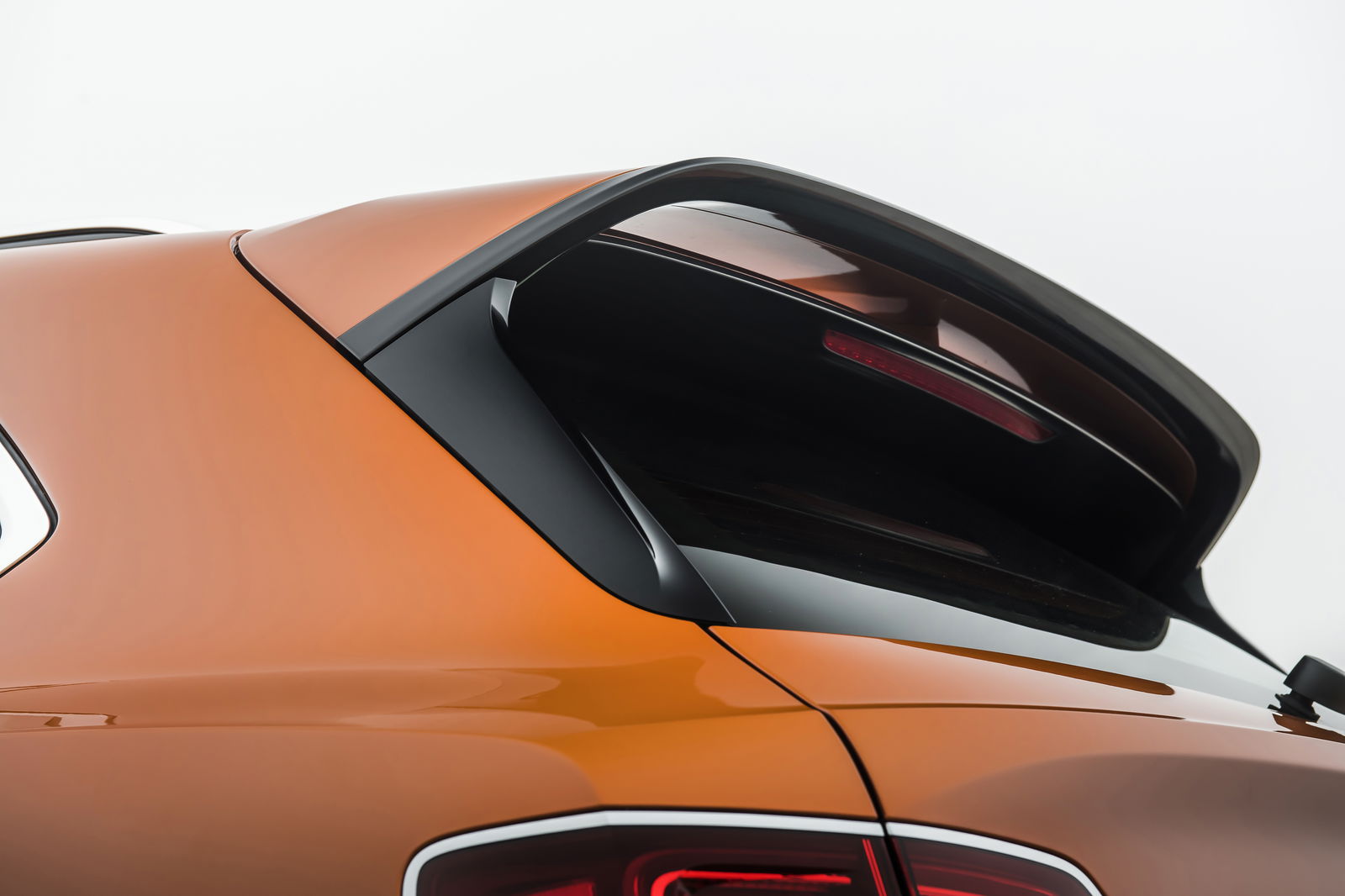 The Bentley Bentayga Speed Is Here And It'll Do 190mph
