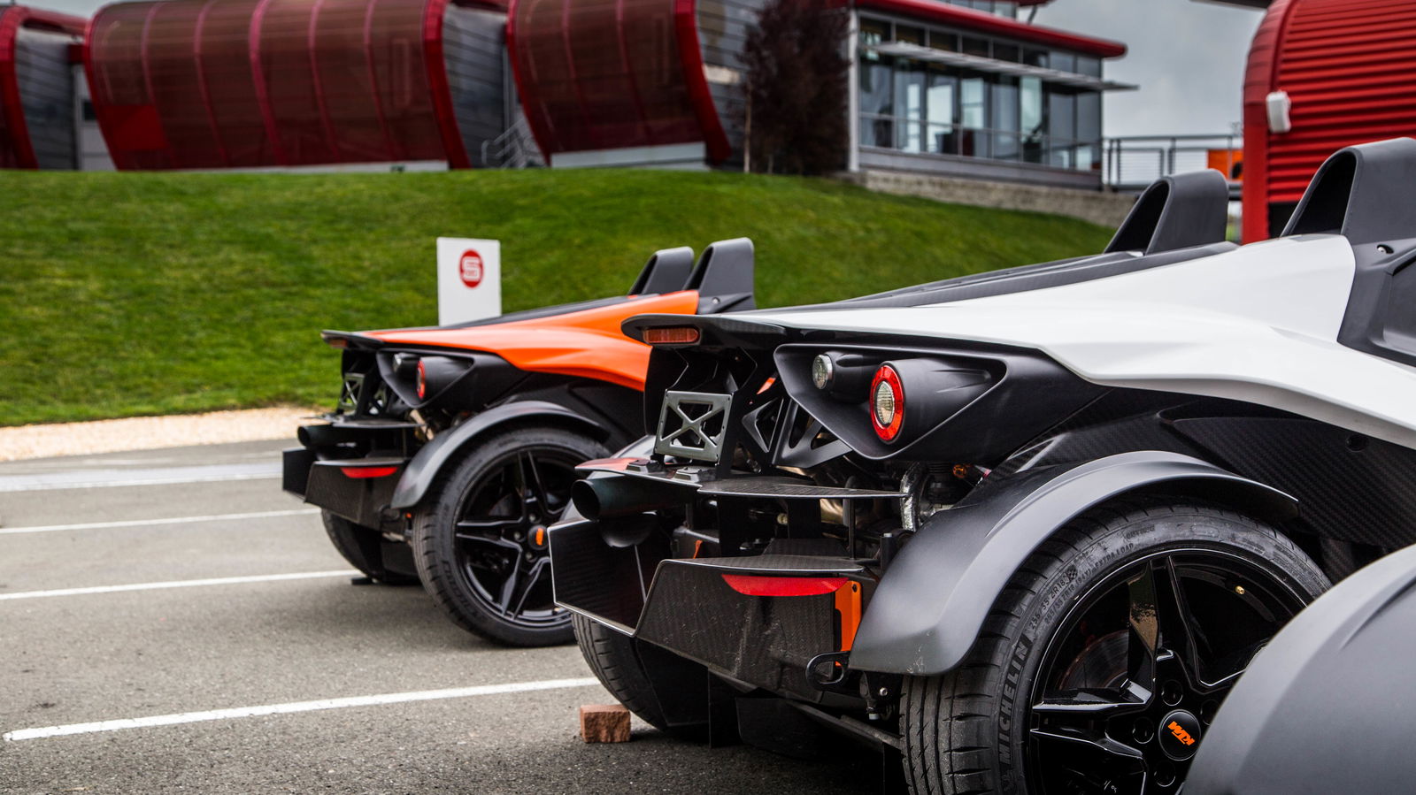 The KTM X-Bow Comp R Makes High Demands, Gives Big Rewards