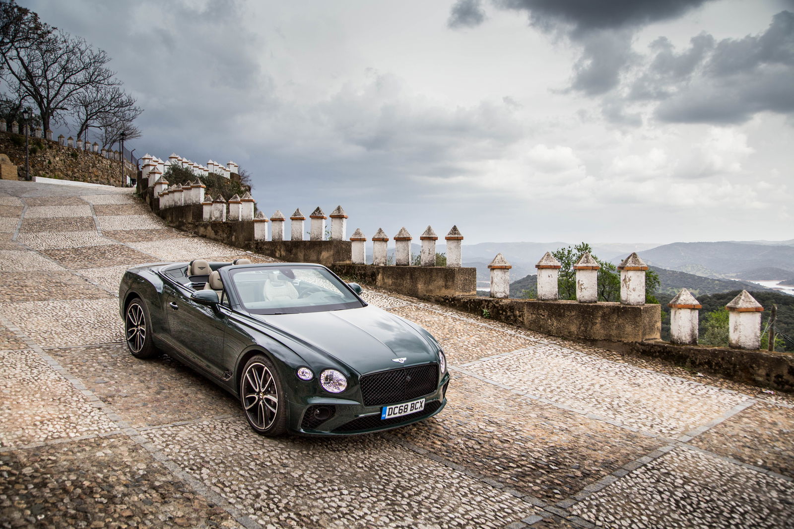 The Bentley Continental GTC's folding fabric roof takes 19 seconds to deploy or retract, something you can do up to 30mph