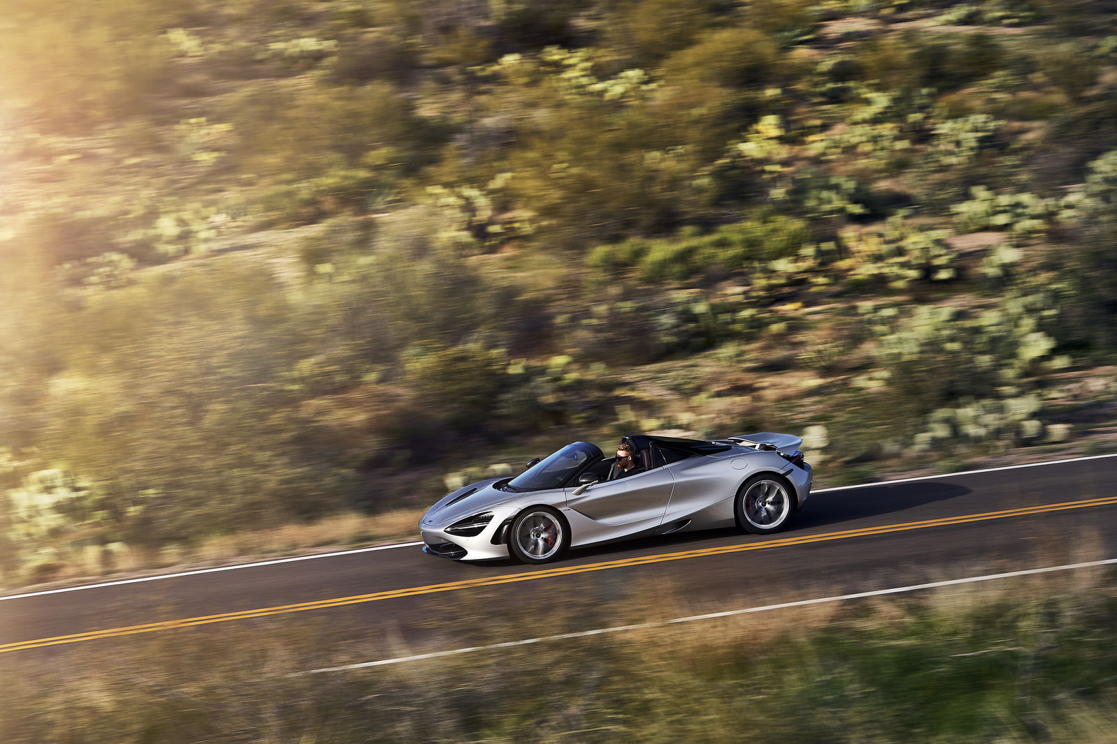 Figuring Out The McLaren 720S Spider In The Desert
