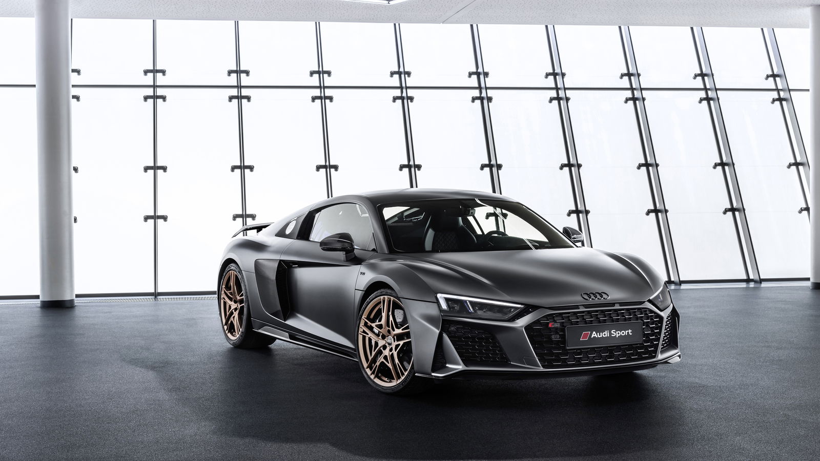 Celebrate 10 Years Of V10 Awesomeness With The Audi R8 Decennium