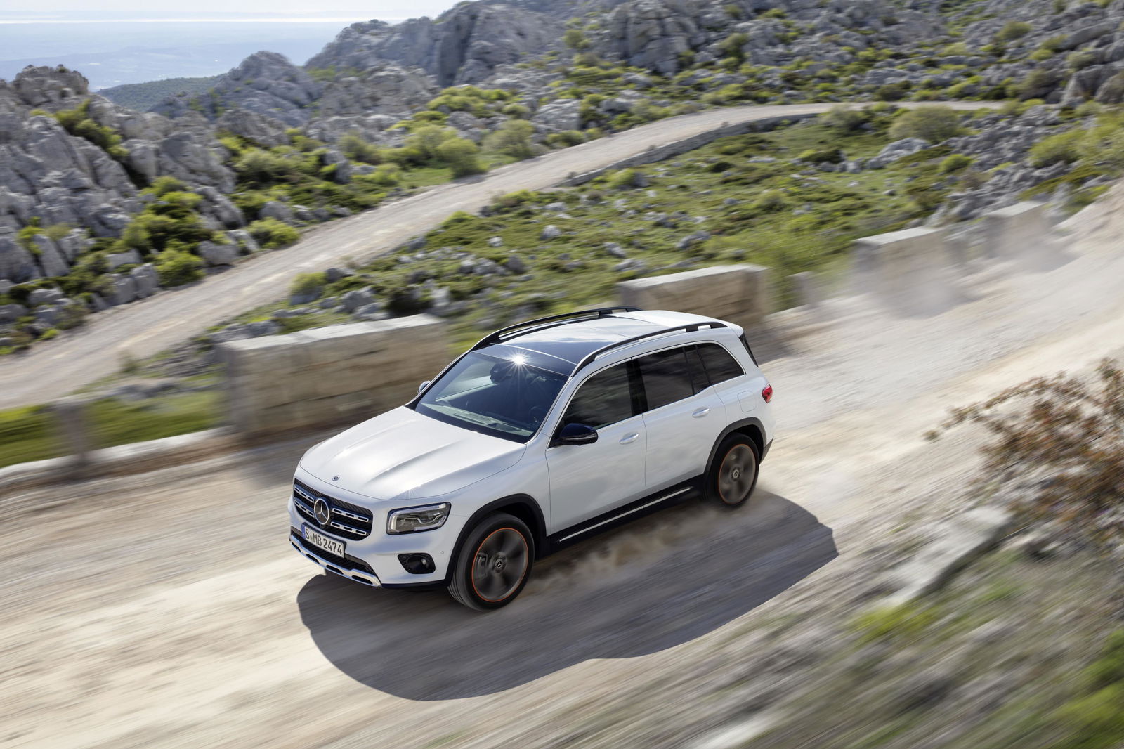 The Surprisingly Boxy Mercedes GLB Wants A Slice Of The X1/Q3 Pie