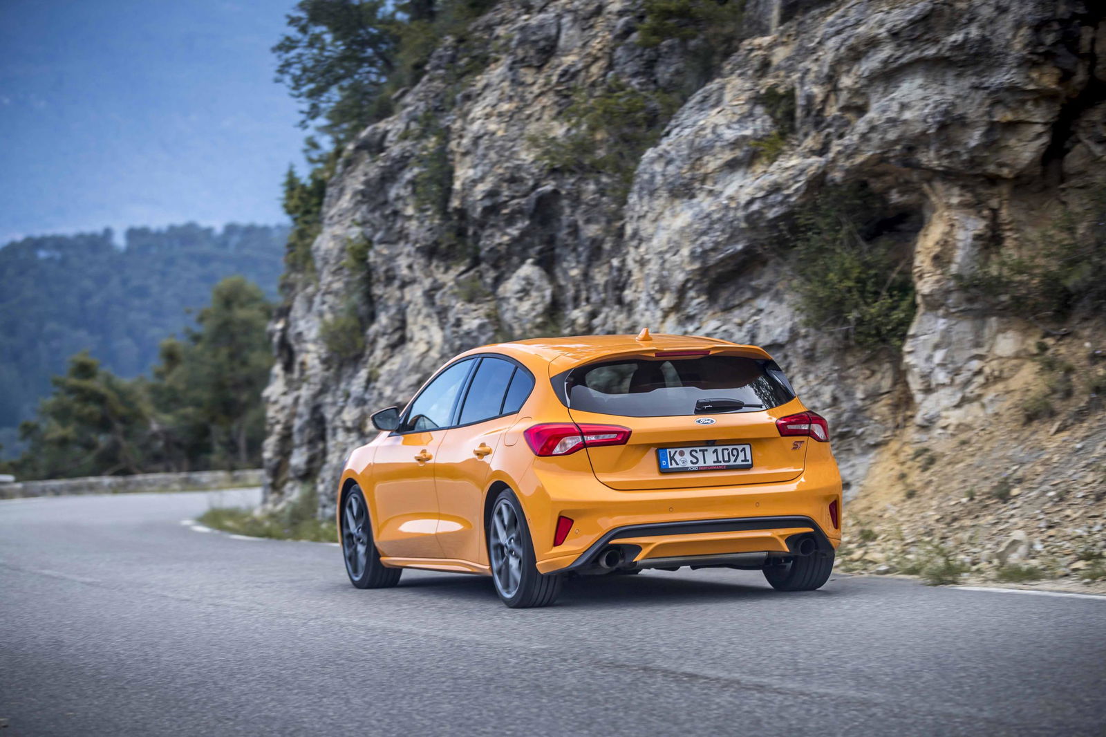 Ford Focus ST Review: A Solid Hot Hatch With One Button You Should Avoid