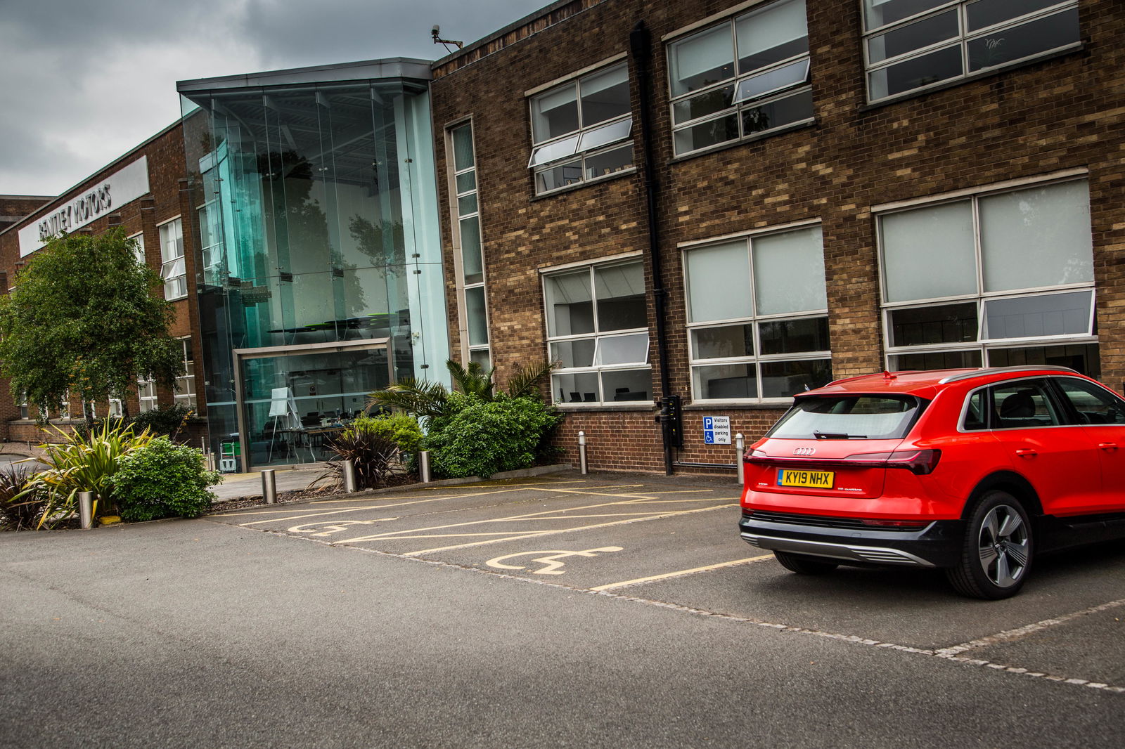 What It's Like To Live With An Audi E-Tron For A Week