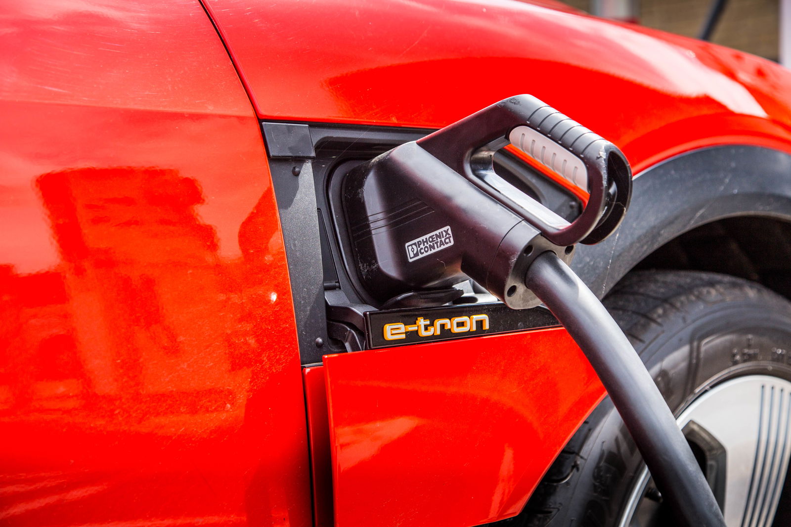 What It's Like To Live With An Audi E-Tron For A Week