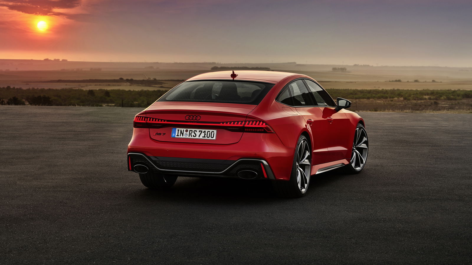 New Audi RS7 Lands With 592bhp And Many Angles