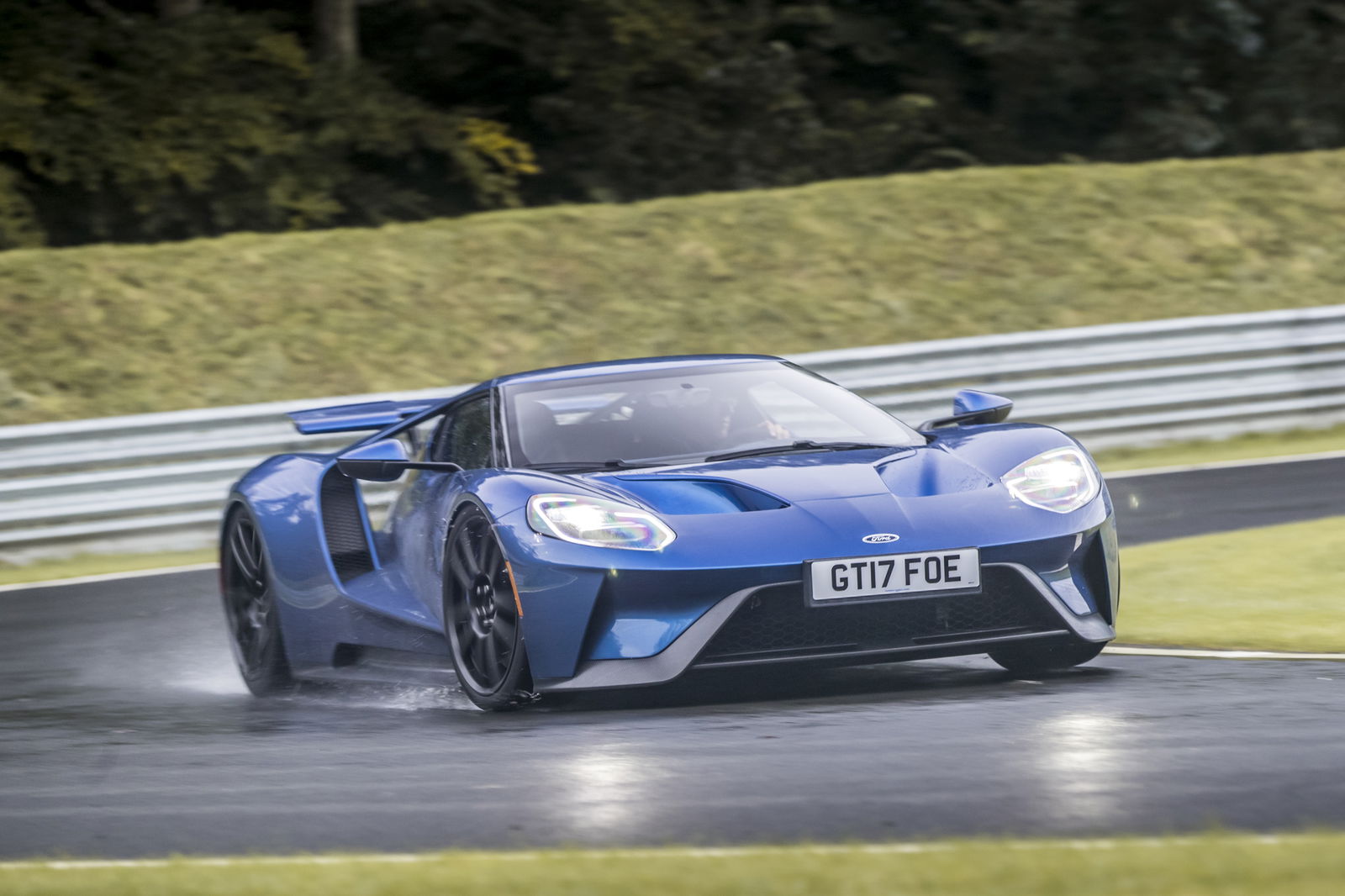 The Ford GT Is Like A Reincarnated Mercedes CLK GTR, And That Shows In The Way It Drives