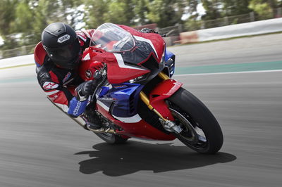 The New Honda CBR1000RR-R Is Here With 1000bhp/Tonne And Many Rs