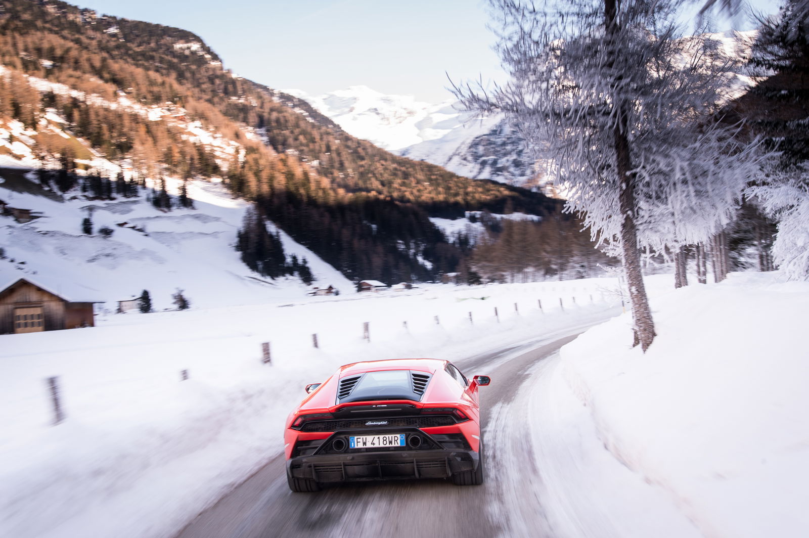 Lamborghini Aventador SVJ Vs Winter