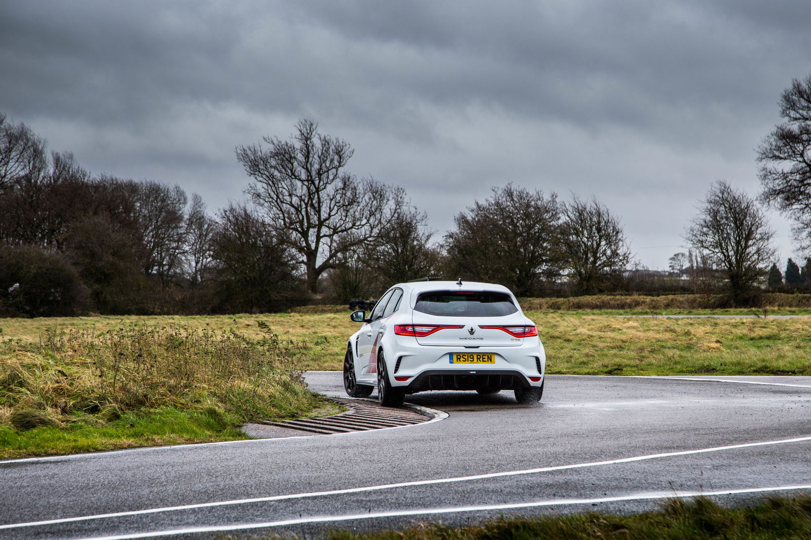 Renaultsport Megane Trophy Vs Trophy-R: Can A Hot Hatch Be Worth £72k?