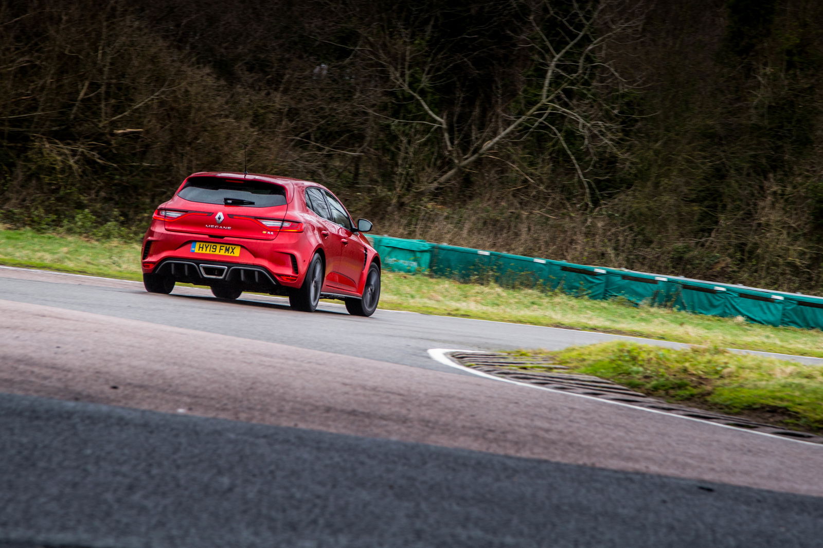 Renault Megane RS300 Trophy Vs RS280 Sport: Why Harder Isn't Always Better