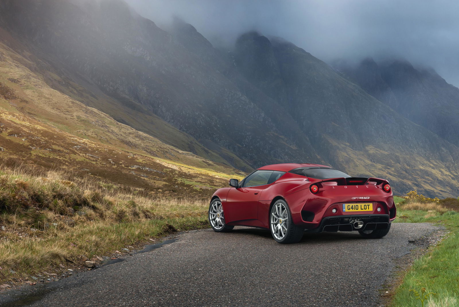 The Lotus Evora GT410 Is A Softer, Cuddlier Sports Car