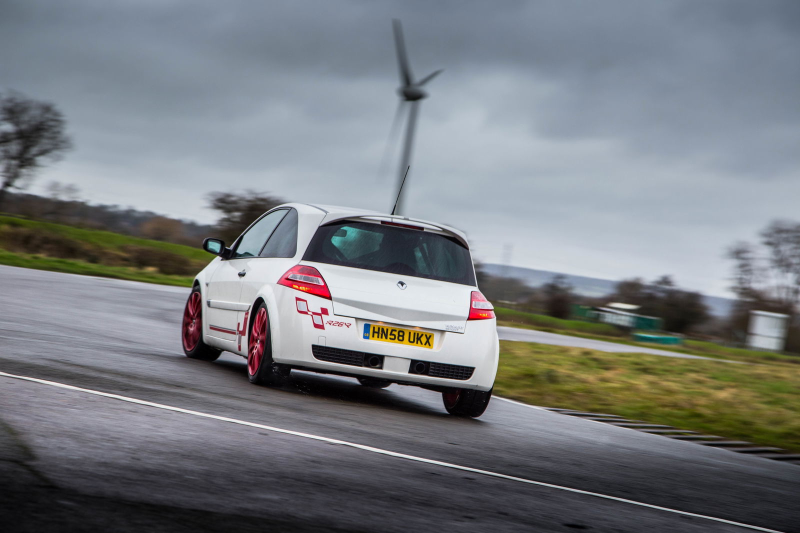 Renault Sport Megane R26.R Vs 275 And 300 Trophy - Why I'd Have The Oldest One