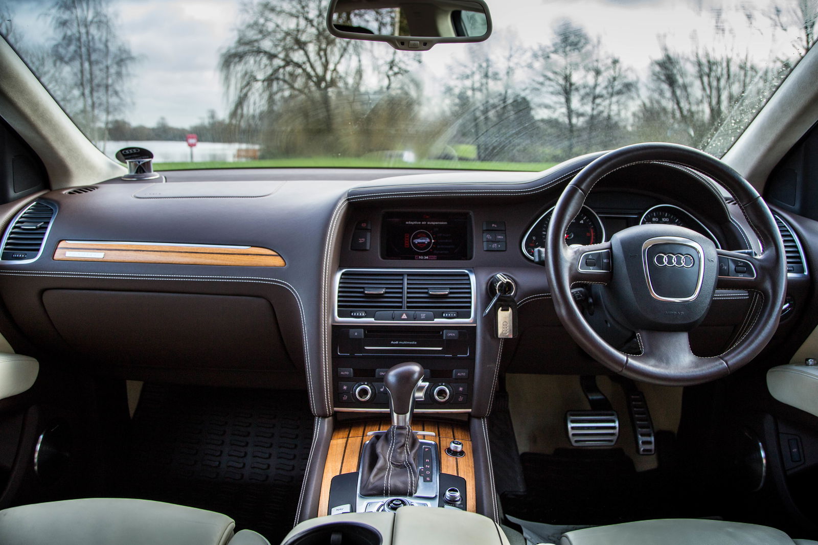 What It's Like Driving The 1000Nm Audi Q7 V12 TDI
