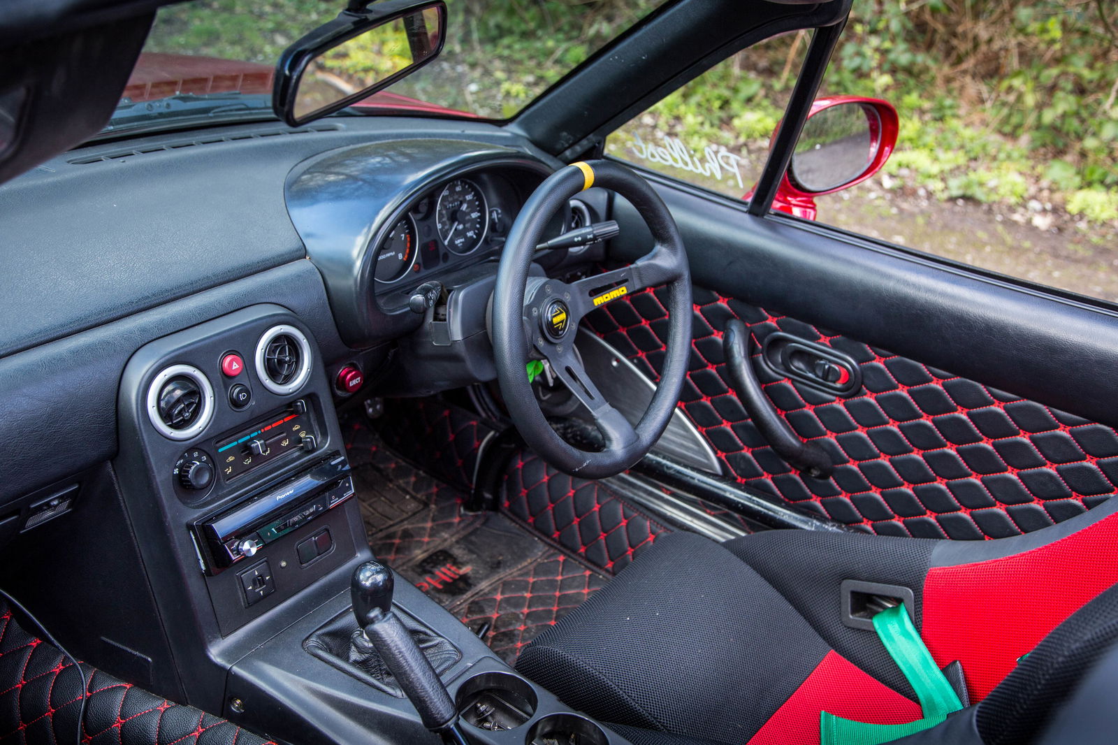 What It's Like To Drive A V6-Powered Mk1 Mazda MX-5