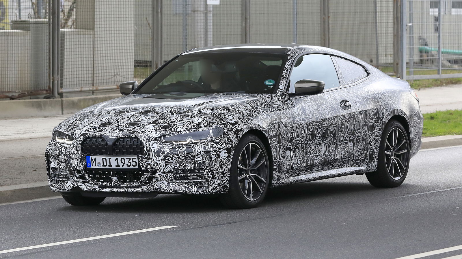 BMW 4-Series Prototype Spotted With Its Massive Grille Uncovered