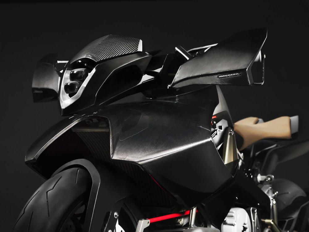 The Ducati-Powered Vyrus Alyen 988 Just Rode In From A Dystopian Sci-Fi Film