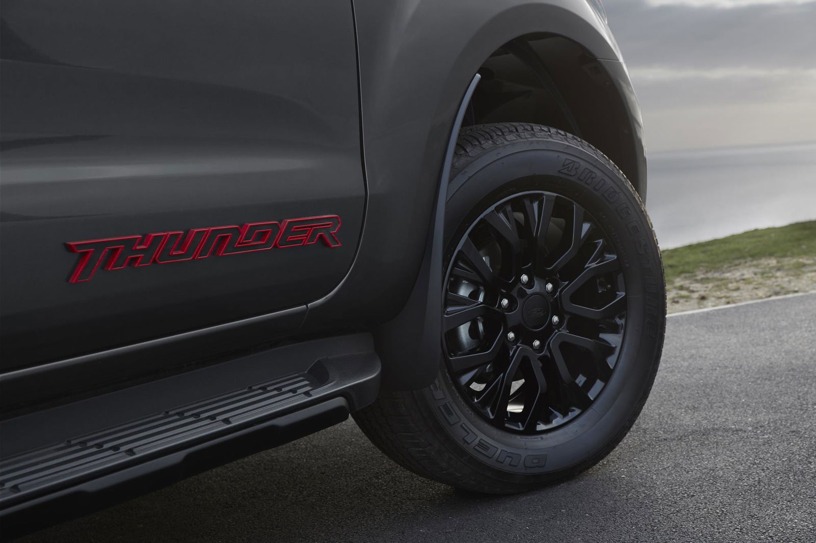 The New Ford Ranger Thunder Has A Raptor Engine