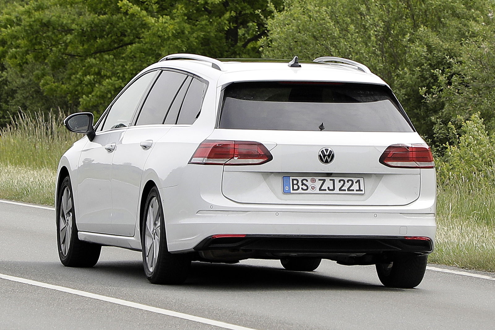 Here's Your First Look At The VW Golf 8 Estate