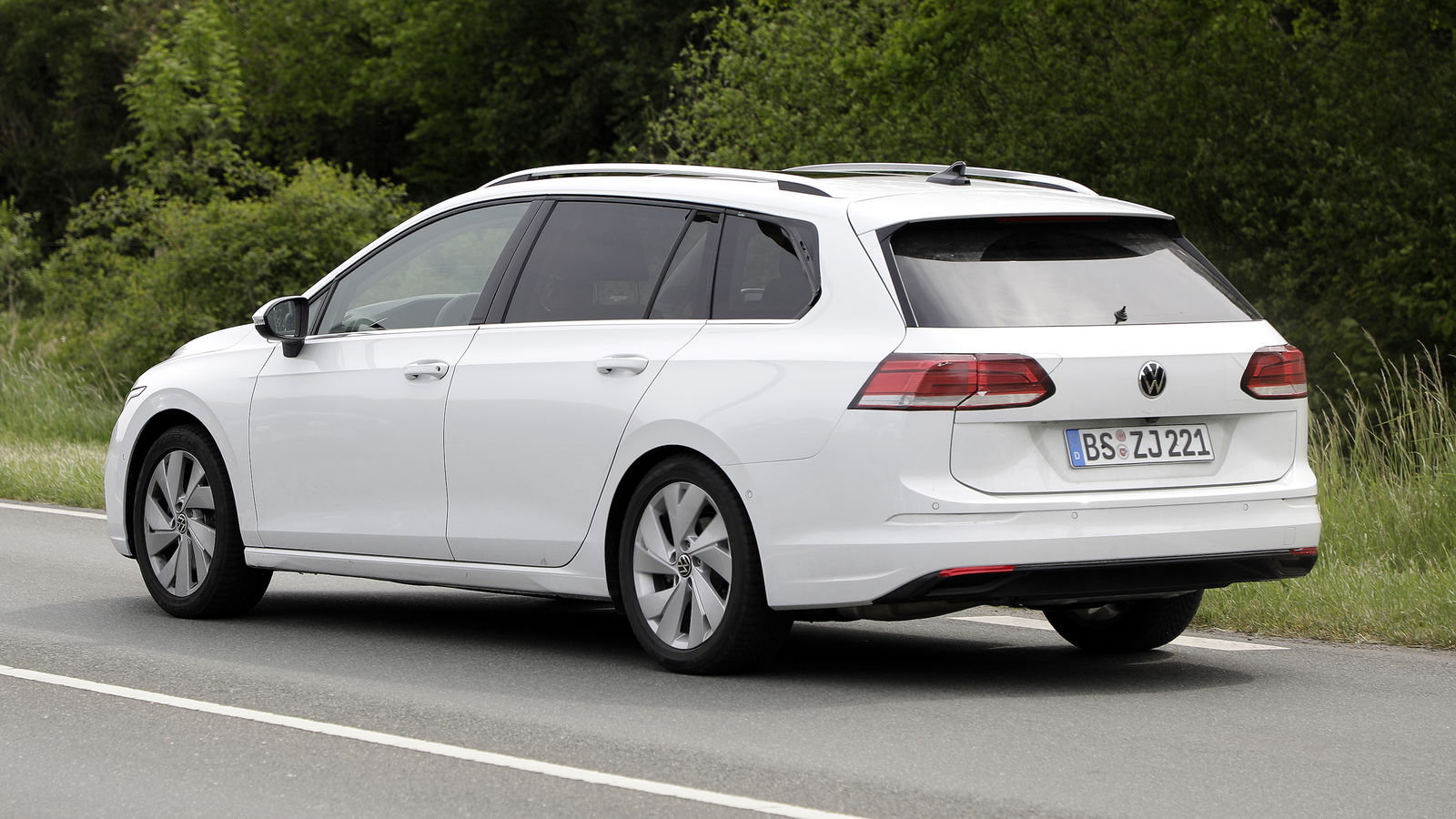 Here's Your First Look At The VW Golf 8 Estate