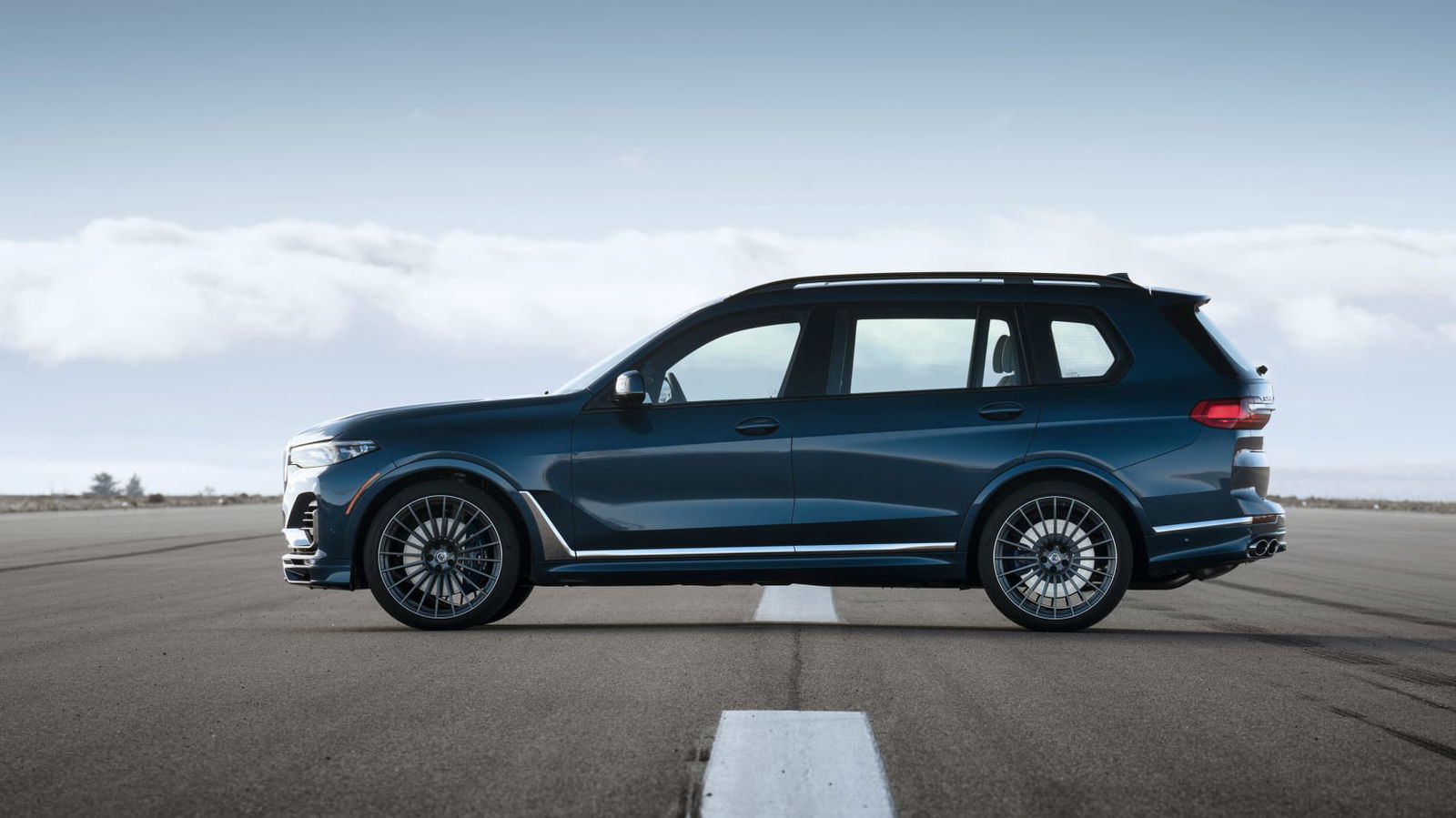 The Alpina XB7 Is A 613bhp Autobahn Wrecking Ball